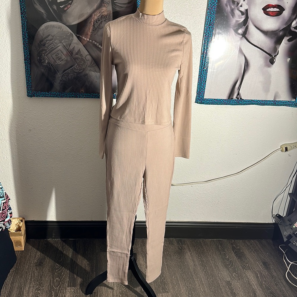 NWT Iris pants set